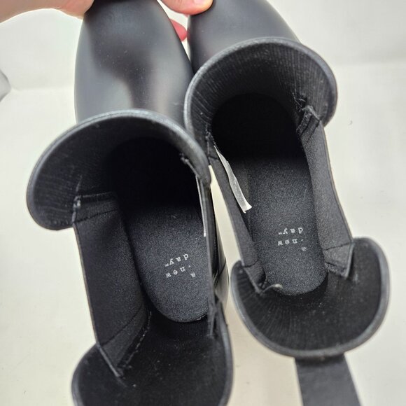 a new day Black Chelsea Ankle Rain Boots Size 11 With Elastic Gussets & Pull Tab - Picture 8 of 10